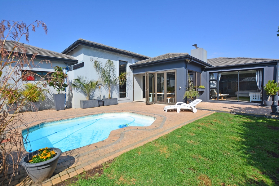 4 Bedroom Property for Sale in Parklands Western Cape